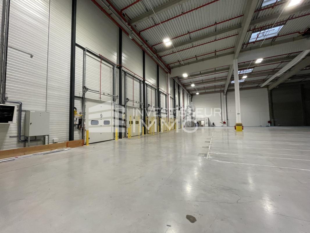 Industrial in Beaune for lease Interior Photo- Image 1 of 6