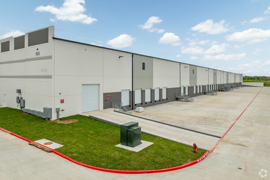 1603 Clovis R Barker Rd, San Marcos, TX for lease - Building Photo - Image 2 of 10