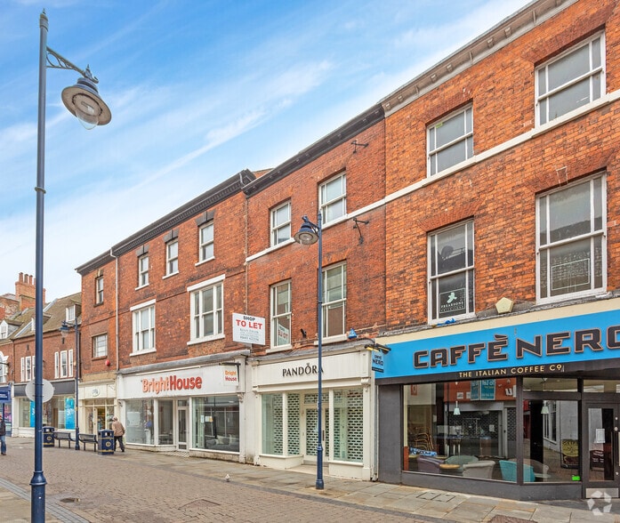 6-10 Strait Bargate, Boston for lease - Building Photo - Image 1 of 1