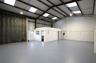 Forest Clos, Verwood for lease Interior Photo- Image 2 of 4