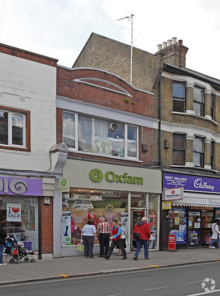 54 Church St, Enfield for sale - Primary Photo - Image 1 of 1