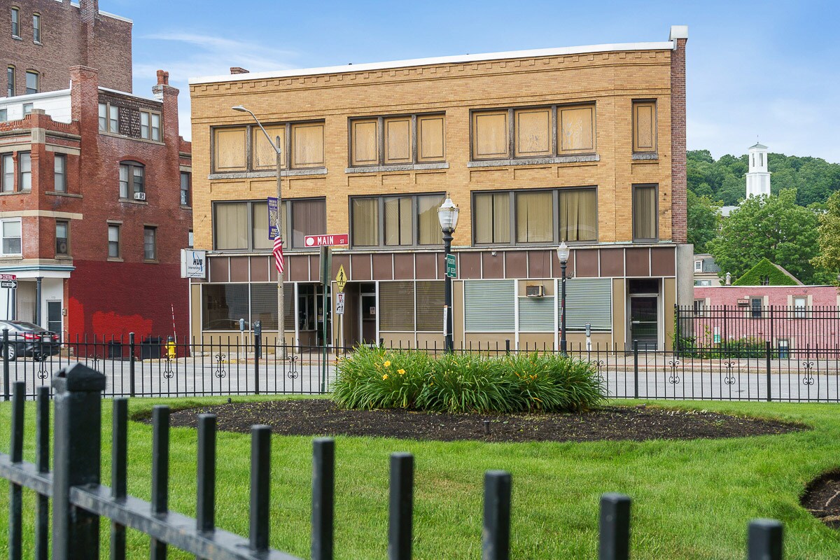 759769 Main St, Fitchburg, MA 01420