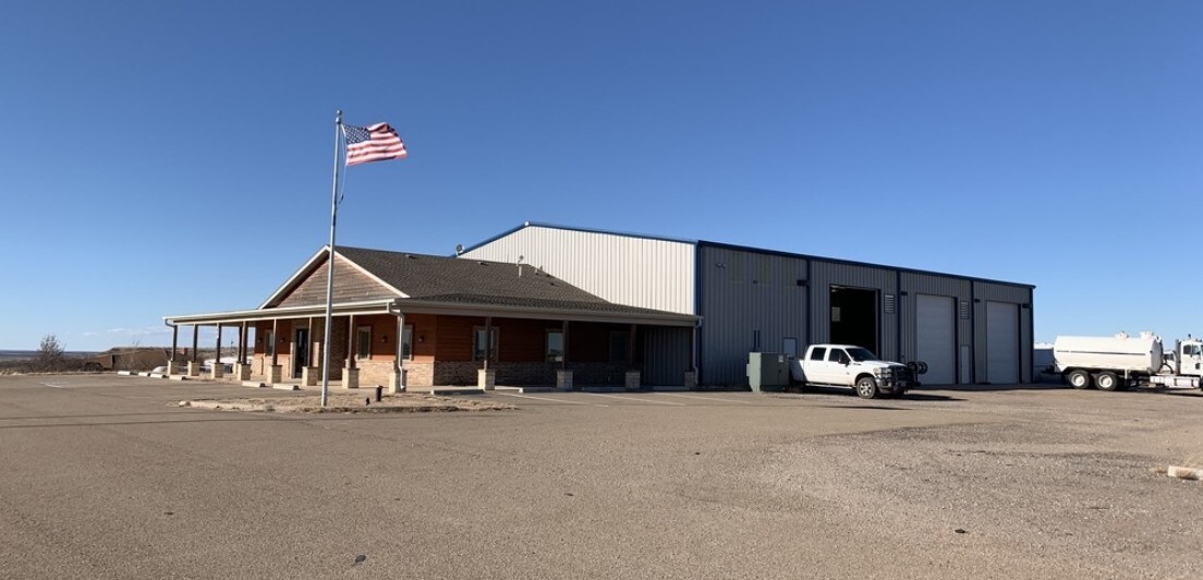 12180 Tascosa Rd, Hills, TX 79124