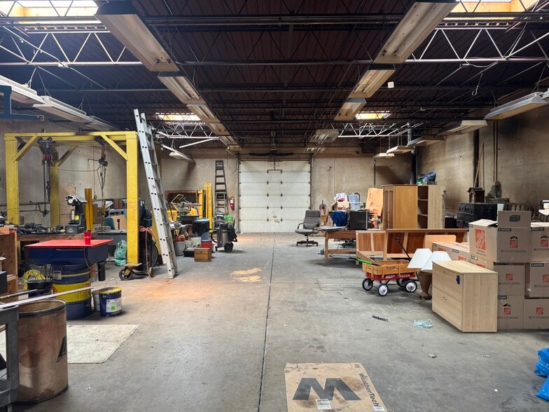 34550 Chester Rd, Avon, OH for sale - Building Photo - Image 3 of 11