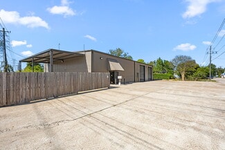 More details for 2017 Lee Dr, Baytown, TX - Industrial for Lease