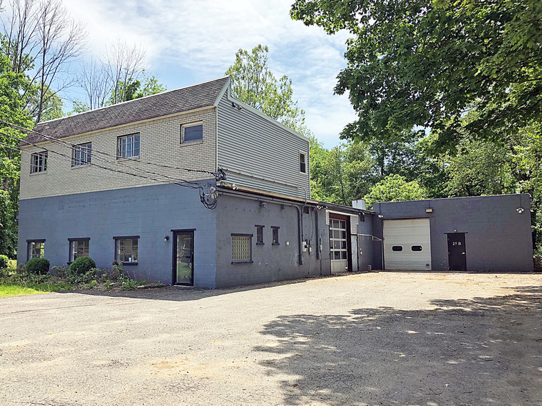 27 Station Rd, Brookfield, CT for sale - Building Photo - Image 1 of 1