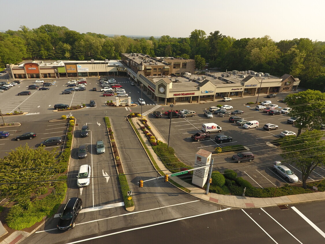 1001 Baltimore Pike, Springfield, PA for lease Building Photo- Image 1 of 27