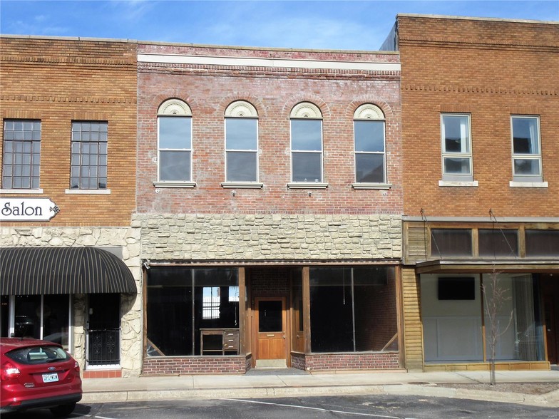 123 W Commercial St, Lebanon, Mo 65536 