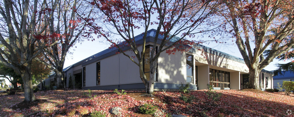 10110 SW Nimbus Ave, Tigard, OR for sale - Primary Photo - Image 1 of 1