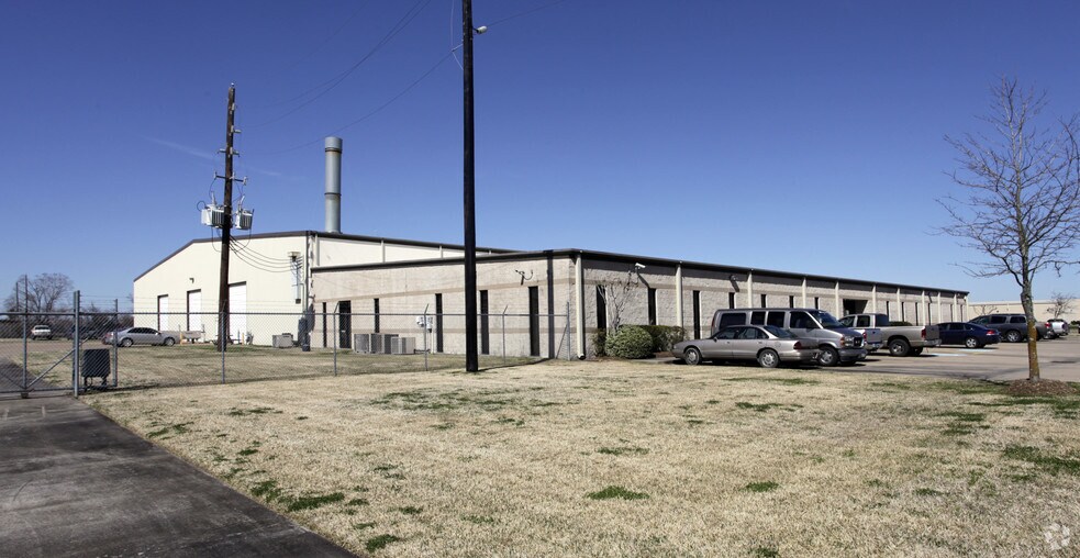 12510 Sugar Ridge Blvd, Stafford, TX 77477 | LoopNet