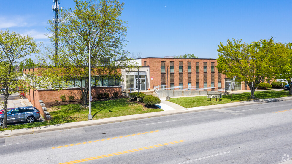 2901 Druid Park Dr, Baltimore, MD for lease - Primary Photo - Image 1 of 4