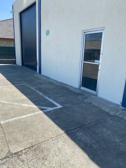 104 Maxwell Ct, Santa Rosa, CA for lease - Building Photo - Image 2 of 5