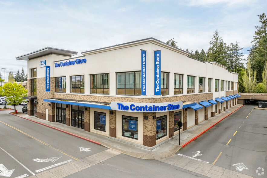 7227-7393 SW Bridgeport Rd, Portland, OR for lease - Building Photo - Image 2 of 6