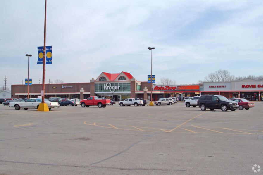 202-212 S Main St, Rushville, IN for lease - Primary Photo - Image 1 of 3