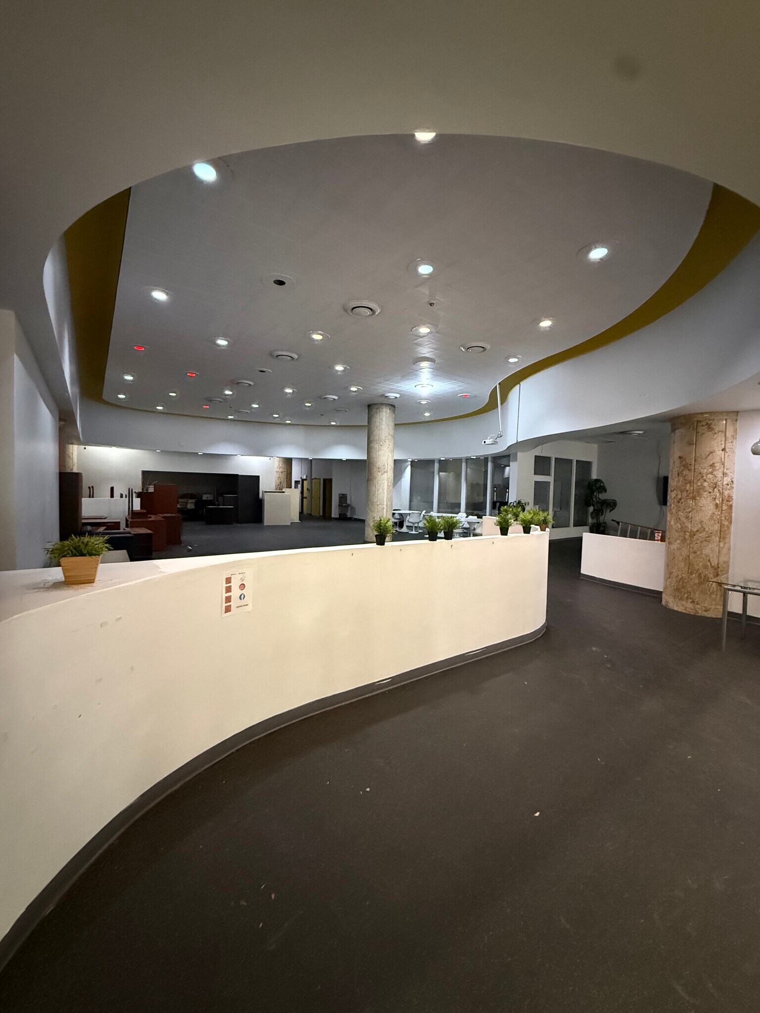 120 E Market St, Indianapolis, IN for lease Interior Photo- Image 1 of 6