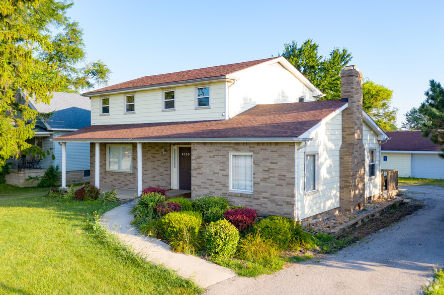 4135 Navarre Ave, Oregon, OH for sale - Building Photo - Image 1 of 1