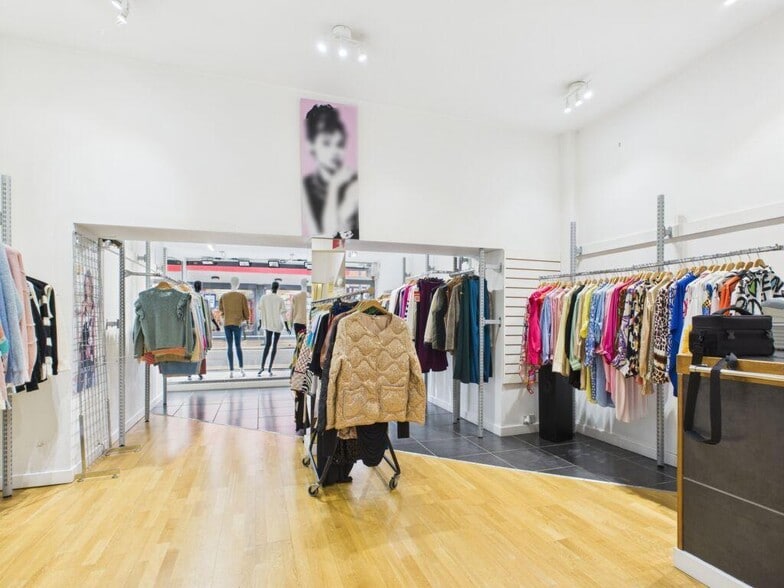 113 Bradshawgate, Leigh for lease - Building Photo - Image 2 of 16