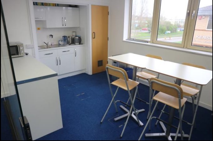 12 Richfield Ave, Reading for lease Interior Photo- Image 1 of 3