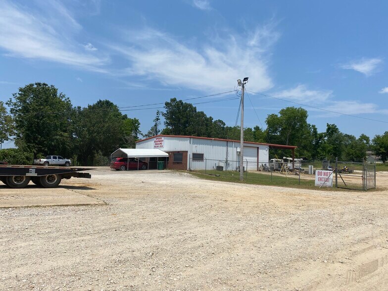 1478 N Veterans Memorial Blvd, Tupelo, MS 38804