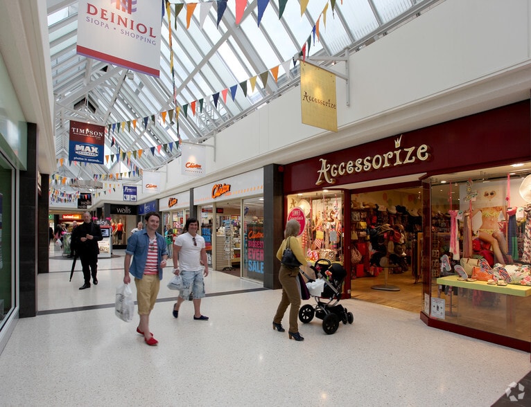 High St, Bangor for lease - Building Photo - Image 2 of 5