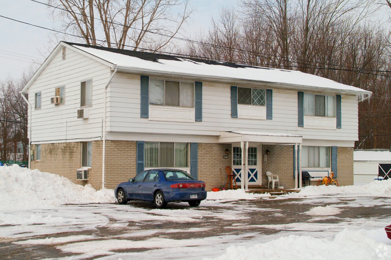 46021 Jefferson Ave, Chesterfield, MI 48047