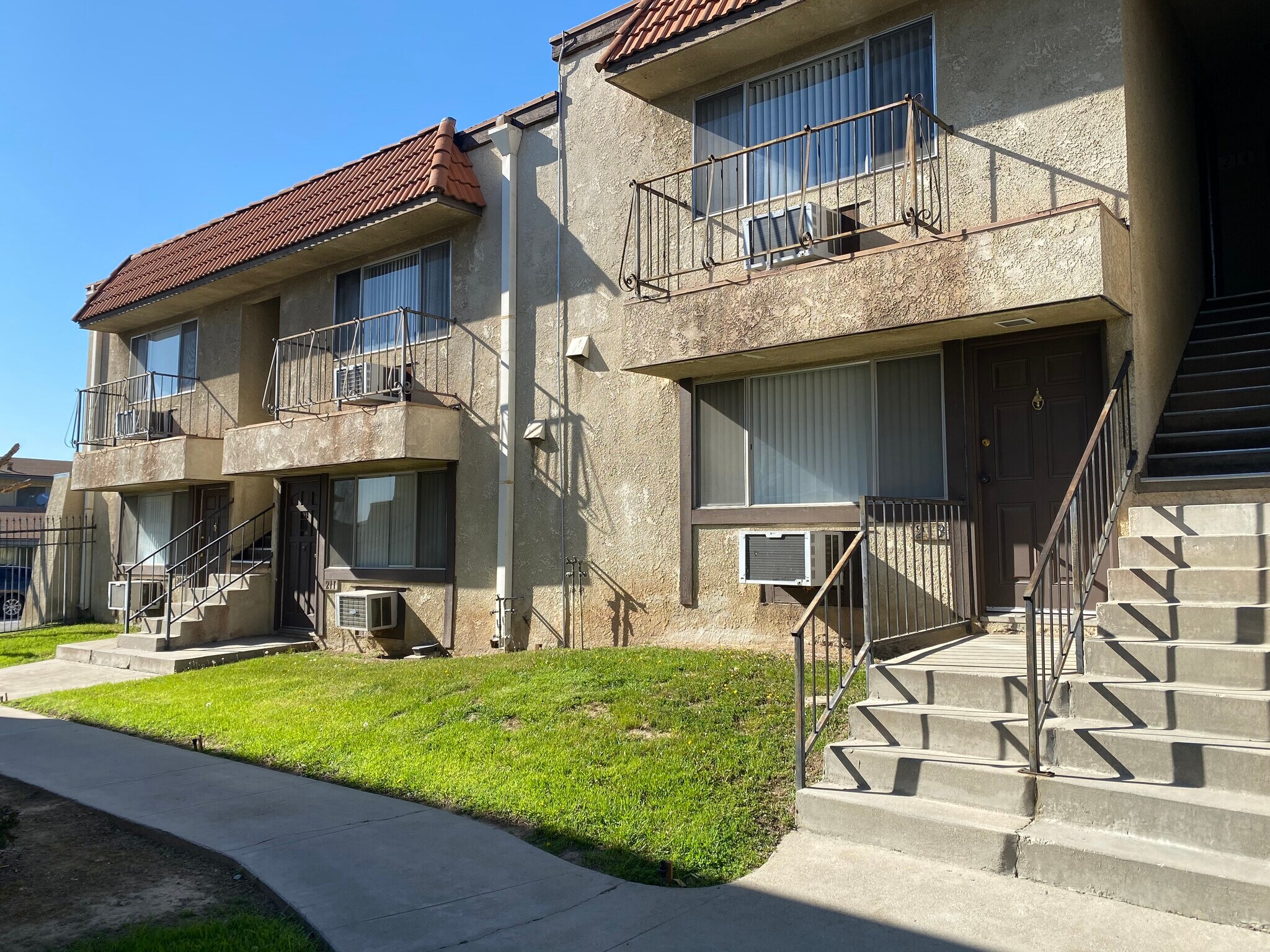 Viking & Villa Granada Apartments San Bernardino, CA for Sale