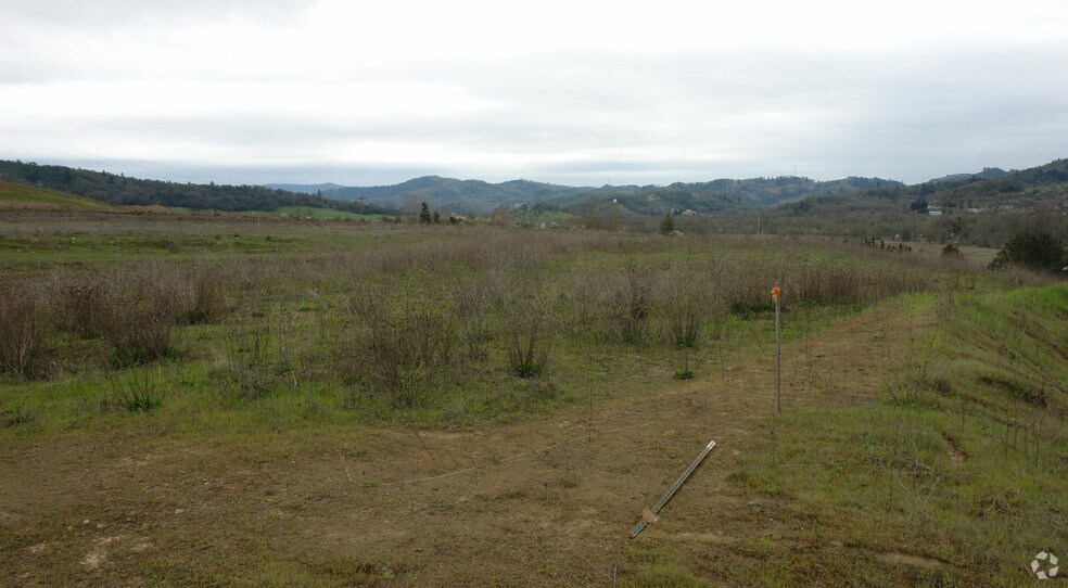 Old Highway 99 S, Roseburg, OR for sale - Primary Photo - Image 1 of 1