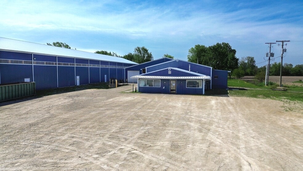 1303 W Chestnut St, Union City, IN for lease - Building Photo - Image 1 of 20