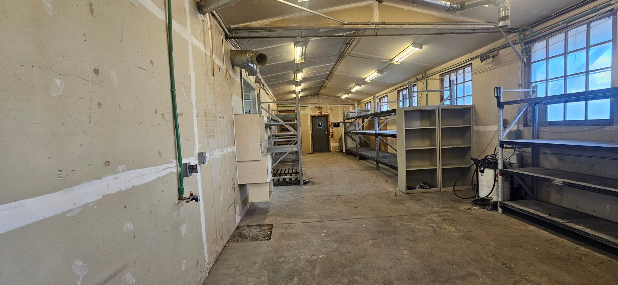 2909 N Crestline St, Spokane, WA for lease Interior Photo- Image 1 of 9