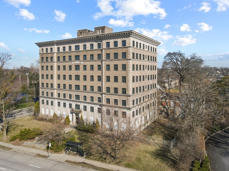 1312 E Broad St, Columbus, OH for sale - Building Photo - Image 3 of 77