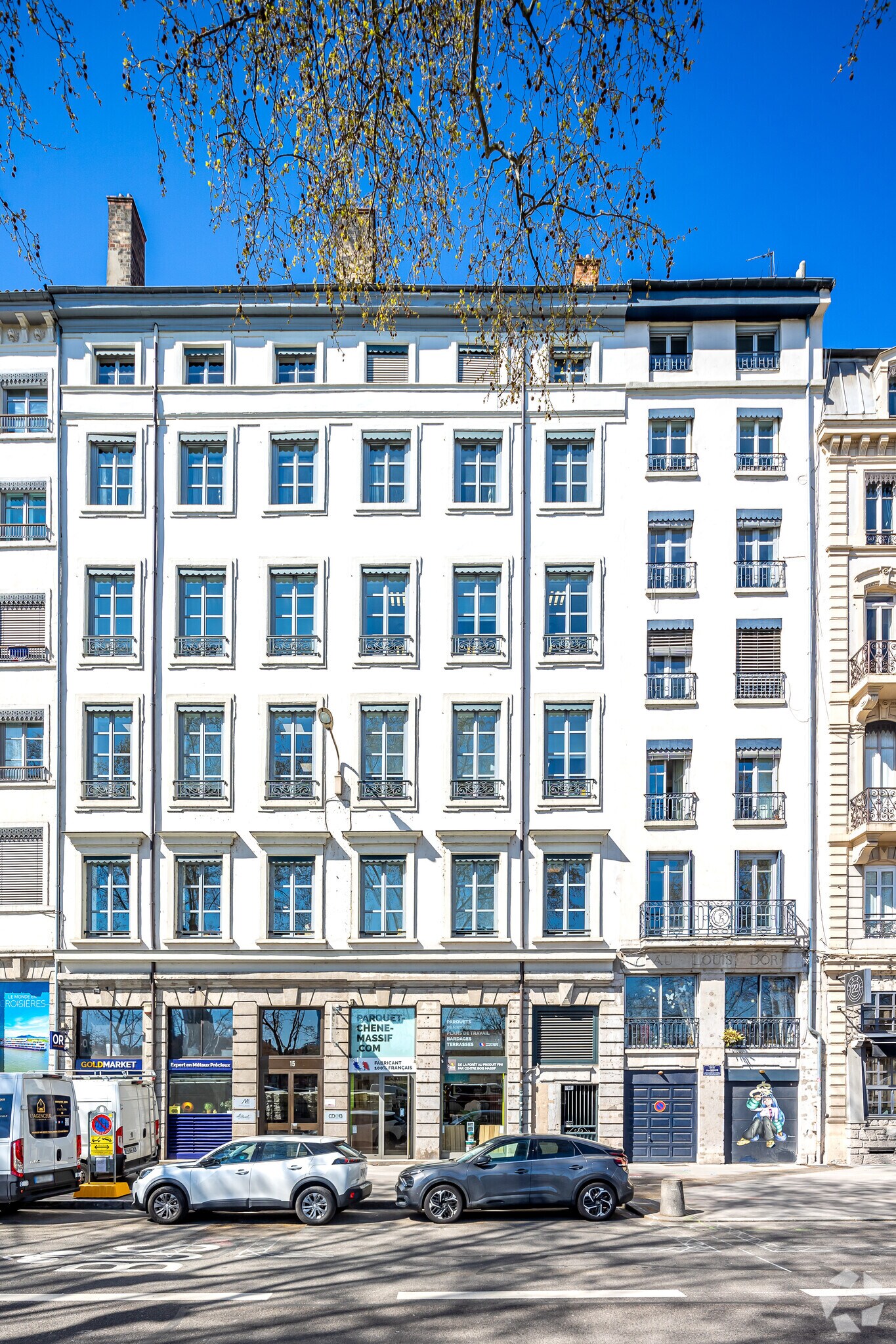 Office in Lyon for lease Primary Photo- Image 1 of 2