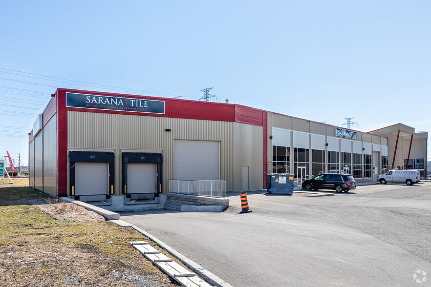 3020 Hawthorne Rd, Ottawa, ON for lease - Building Photo - Image 2 of 2