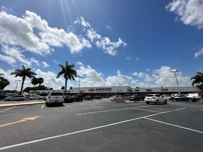 8872-8900 NW 7th Ave, Miami, FL for lease - Building Photo - Image 1 of 13