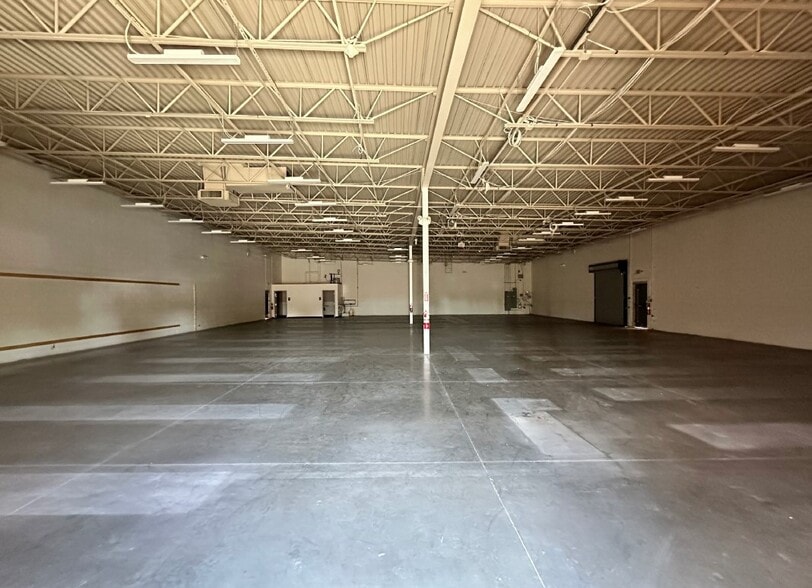 2807 San Mateo Blvd NE, Albuquerque, NM for sale - Interior Photo - Image 3 of 8