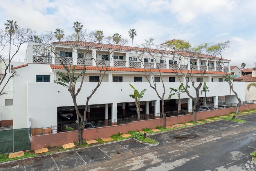 602-612 Anacapa St, Santa Barbara, CA for lease - Building Photo - Image 3 of 4