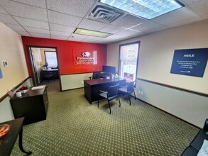 2110 Kanawha Blvd E, Charleston, WV for lease Building Photo- Image 1 of 1