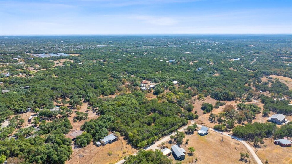 8409 Appaloosa Run, Austin, TX for sale - Building Photo - Image 2 of 31