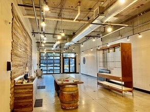 523 Broadway E, Seattle, WA for lease Interior Photo- Image 1 of 3