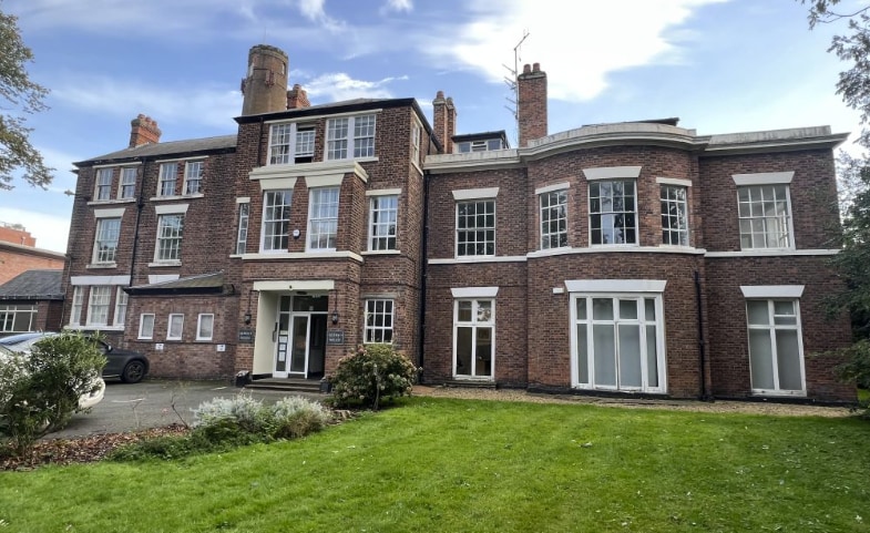 Queens Rd, Chester for lease Primary Photo- Image 1 of 16