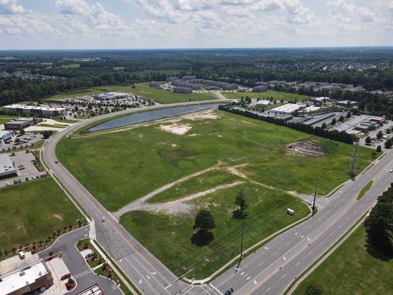 820 E Fire Tower Rd, Winterville, NC for lease - Building Photo - Image 3 of 4