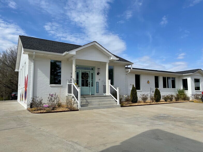 1367 Highway 72, Killen, AL for sale - Building Photo - Image 1 of 1