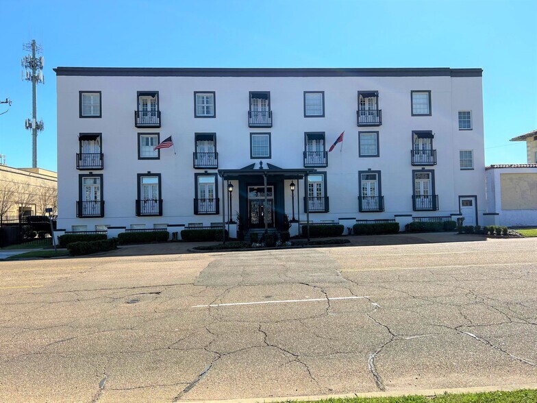 226 N State St, Jackson, MS for sale - Building Photo - Image 1 of 1