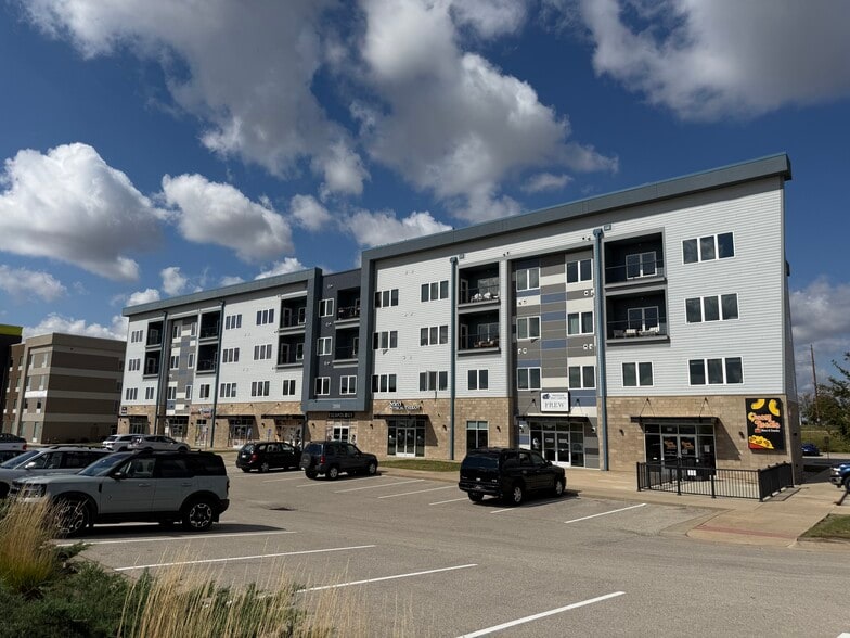 3998 Westdale Pky SW, Cedar Rapids, IA for lease - Building Photo - Image 2 of 3