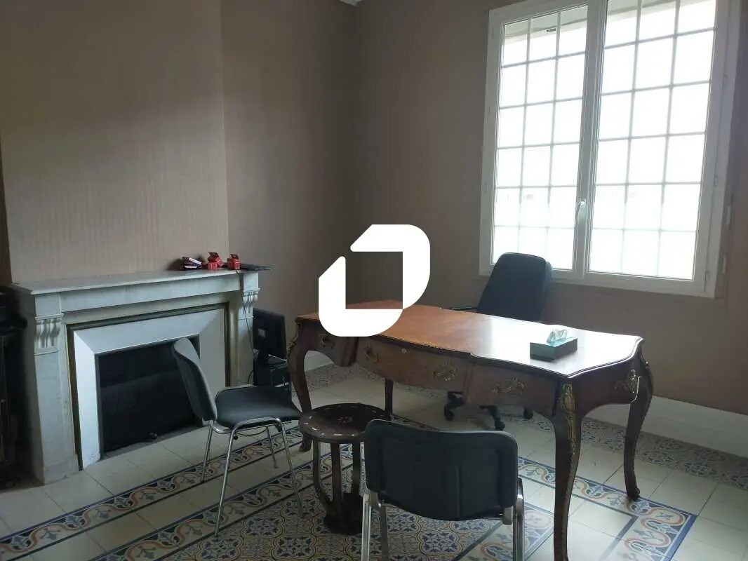 Office in Bordeaux for lease Building Photo- Image 1 of 18