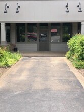 60 Foothills Pky, Marble Hill, GA for lease Building Photo- Image 2 of 3