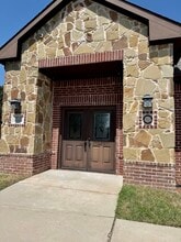 2366-2372 S Uecker Ln, Lewisville, TX for lease Building Photo- Image 2 of 5