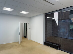 1000-1010 Wisconsin Ave NW, Washington, DC for lease Interior Photo- Image 2 of 5