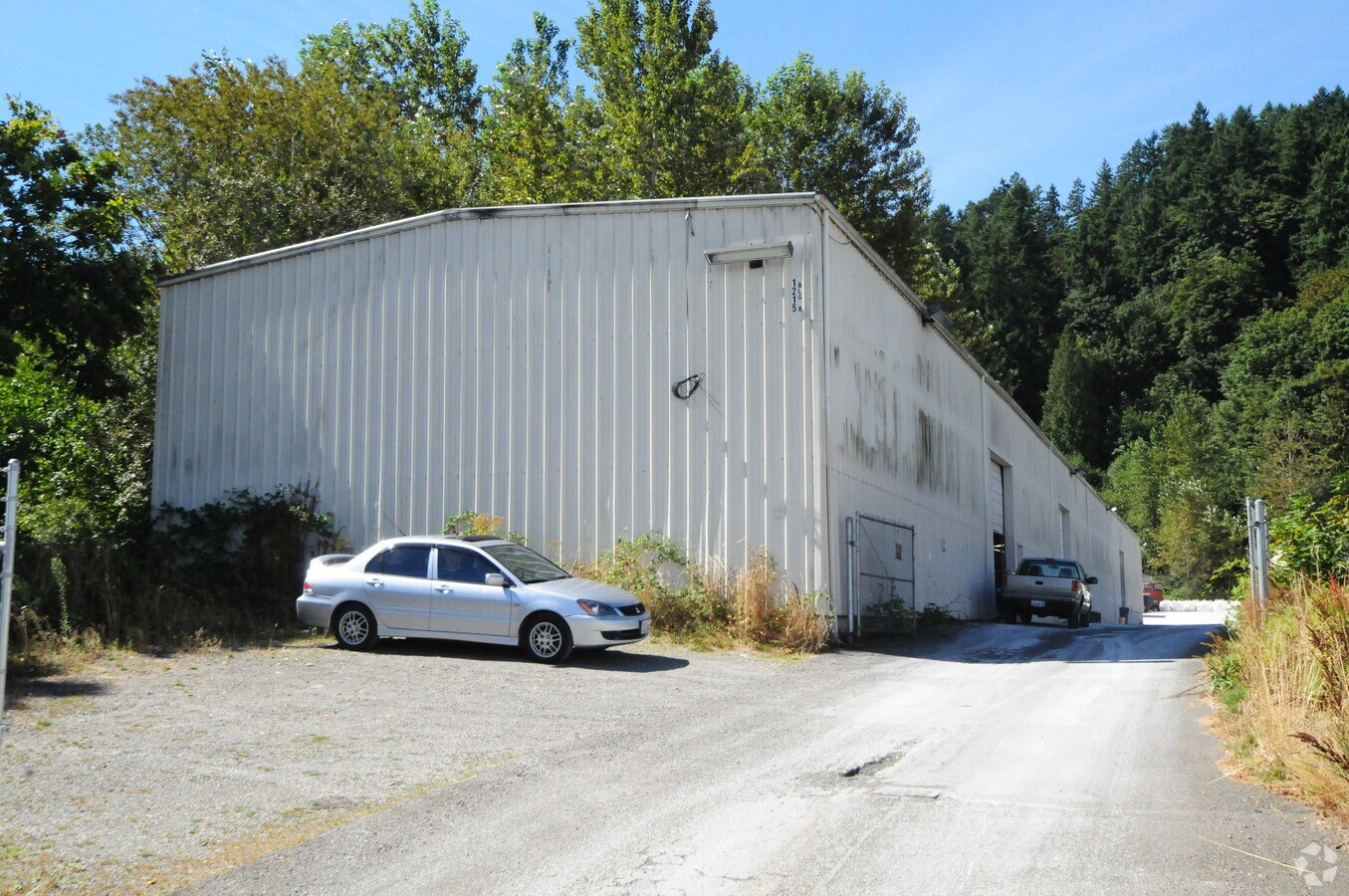 1215 W Valley Hwy N, Auburn, WA 98001