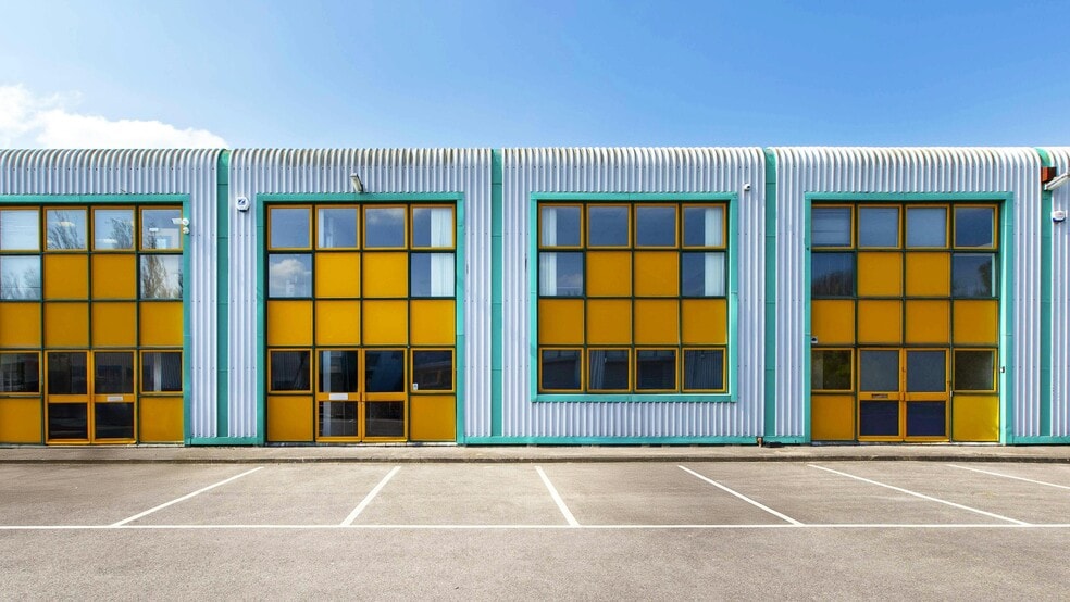 Cyril Vokins Rd, Newbury for lease - Building Photo - Image 1 of 9