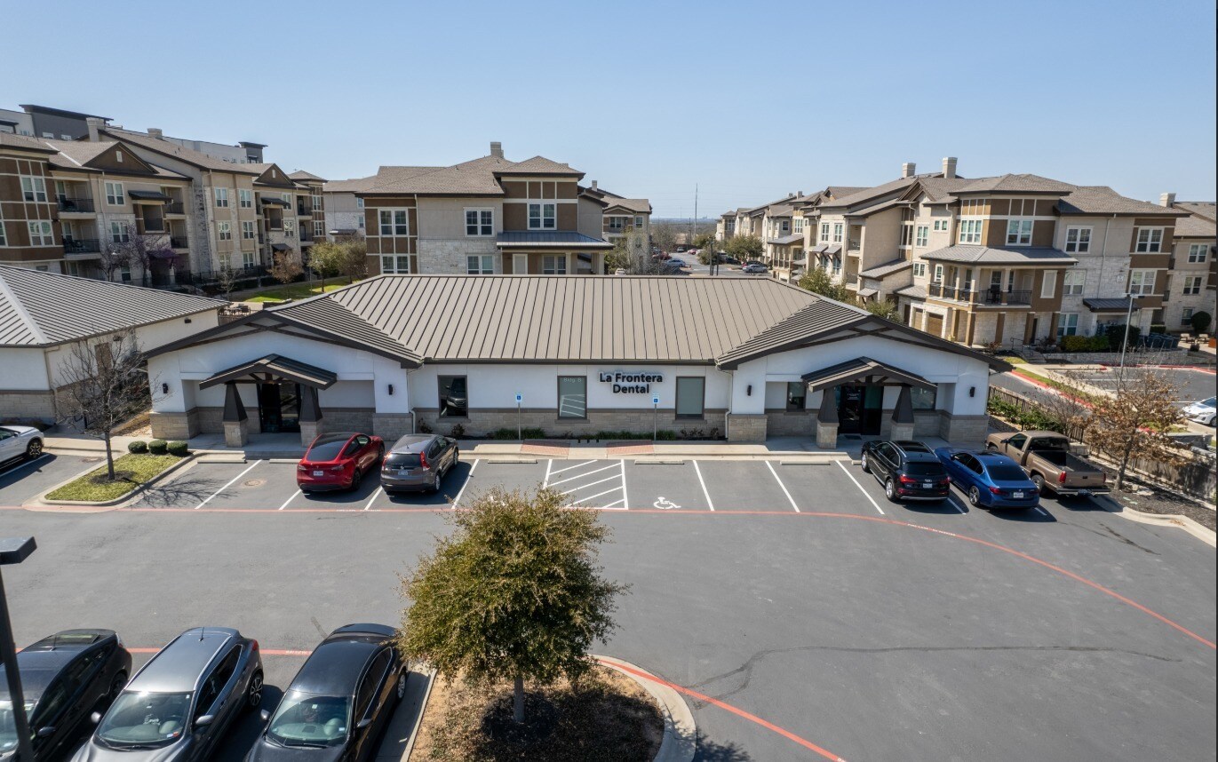 481 Sundance Pky, Round Rock, TX for sale Primary Photo- Image 1 of 7